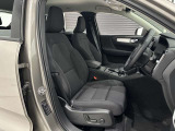 XC40 B4 モメンタム 