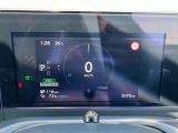 メーター内のディスプレイには運転をサポートするさまざまな情報を表示。
