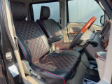 運転席シート廻りは使用感も少なく、良好な状態となっています。丁寧に使われていたことがよくわかりますね。