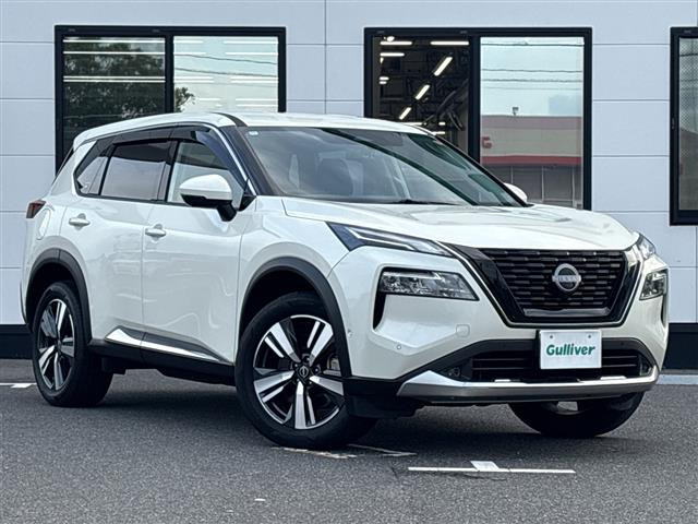 エクストレイル 1.5 G e-4ORCE 4WD 4WD 本革シート