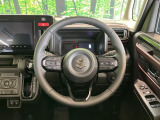 【純正革巻きステアリング】上質な革を使用することで、手にしっかり馴染みとても運転しやすいハンドルです♪