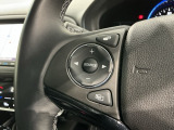 ステアリングにオーディオ操作スイッチが付いています。オーディオ画面に直接タッチしなくても操作が出来ますので、運転に集中できます。