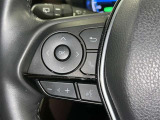 ステアリングスイッチ装備!運転しながら手元でオーディオの操作などができます。