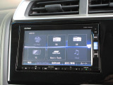 ナビゲーションは純正メモリーナビ(VXM-175VFi)を装着しております。AM、FM、CD、DVD再生、Bluetooth、音楽録音再生、フルセグTVがご使用いただけます。