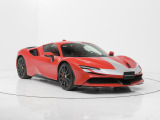 外装色はRosso Corsaを選択し、Assetto Fiorano専用のリバリーが施されております。