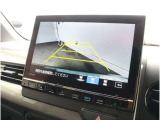 バックカメラが装備されており、後方の安全確認はもちろんのこと狭い場所での駐車や雨の日・夜間など視界の悪いコンディションでのストレスの軽減にもなります!