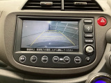 バックモニター付きで、車庫入れやバック時の後方確認をサポート。