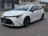 ワンオーナー・禁煙車のカローラハイブリッド W&times;B 4WDが入庫しました