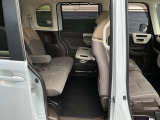 この度は、当店のお車をご覧いただきまして誠にありがとうございます。当店では全国販売・納車も行っております。県によって陸送費用は異なりますのでお気軽にお問い合わせください。