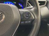 前方の車との車間を設定し、スピードを上げたり緩めたりを自動で行ってくれる追尾式の「レーダークルーズ」。上級装備の一つです!高級車にしかつかない嬉しい機能です。