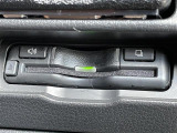 ◆【ETC】有料道路を利用する際に料金所で停止することなく通過できる、ETC車載器(ノンストップ自動料金収受システム機器)が装備されています。セットアップを行うことで利用可能になります。
