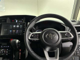 使いやすく運転しやすいレイアウトの運転席周り。