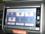 ナビゲーションは純正メモリーナビ(VXM-174VFi)を装着しております。AM、FM、CD、DVD再生、Bluetooth、フルセグTVがご使用いただけます。初めて訪れた場所でも安心ですね!
