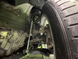 お車を安心してお乗りいただく為には、足回りの定期点検が欠かせません。サービスサポート(有償保証)では無料点検もご提供しており、安心のカーライフをお過ごしいただけるサポート体制が整っています。