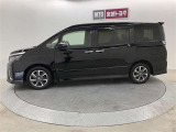 トヨタ自慢の&ldquo;まるごとクリーニング&rdquo;を施工済!ボディーはもちろん、タイヤ・ホイールまで、ピッカピカ☆♪比べてください、自信があります!)