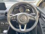 【ステアリングスイッチ】運転中、前方から目線をそらすことなく、オーディオ等の操作が可能な便利機能!安心&快適なドライブを演出してくれます♪