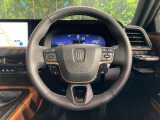 【純正革巻きステアリング】上質な革を使用することで、手にしっかり馴染みとても運転しやすいハンドルです♪