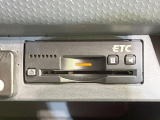 【ETC】高速道路の料金所をストレスなく通過!話題のスポットやサービスエリアに多い「スマートIC」利用時は必須のアイテムです。当店でセットアップを実施、ご納車当日からすぐにご利用いただけます!