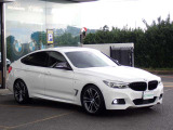 BMW在庫保有台数常時100台以上!ご来店の際はBMW本店(厚木市下荻野140-1)にご来店ください!弊社自慢の全天候型ショールーム!BMW在庫保有台数常時100台以上ございます!