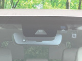 【トヨタセーフティセンス】走行中に前方の車両等を認識し、衝突しそうな時は警報とブレーキで衝突回避と被害軽減をアシスト。より安全にドライブをお楽しみいただけます。
