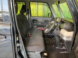 運転席シート廻りは使用感も少なく、良好な状態となっています。丁寧に使われていたことがよくわかりますね。