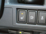 運転席シートヒーター装備!寒い日でもすぐに暖かくなり、エアコンを待たなくてもすぐに快適!