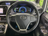 【純正革巻きステアリング】上質な革を使用することで、手にしっかり馴染みとても運転しやすいハンドルです♪