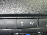 オートマチックハイビームとは、先行車や対向車のライトを認識し、ハイビームとロービームを自動で切り替える機能です。夜道の視界を確保します。詳細は販売店スタッフまでおたずねください。