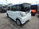 30台近くの展示車両をご用意し、ご来店お待ちしております。在庫は随時入れ替わっていますので、希望の車がない場合もちょくちょくサイトをご確認ください。