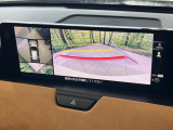 【360&deg;ビューモニター】専用のカメラにより、上から見下ろしたような視点で360度クルマの周囲を確認することができます☆死角部分も確認しやすく、狭い場所での切り返しや駐車もスムーズに行えます。