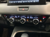 フロント両席にはシートヒーターが付いています!寒い日に便利な装備ですね。