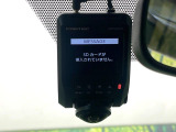 【ドライブレコーダー】安心・安全なカーライフに必須のドライブレコーダーを装備!走行中はもちろん、あおり運転や事故に遭遇した際の状況も映像で記録し、万一のリスクに備えます。