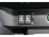 ◆◆両側電動スライドドア!!荷物で手が塞がる時など簡単にドアの開閉が出来ます!何より力いらずで開閉OK!女性やお年寄りにも優しい♪電動機能はOFFにもできますから元気なお子様の駆け出しも安心!