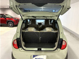 開口部の広いラゲージスペースは、荷物もラクラク積み込めます。