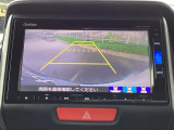 バックモニター付きで、車庫入れやバック時の後方確認をサポート。