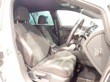 清潔で広々した座席です!是非、現車を見て体感してみてください。