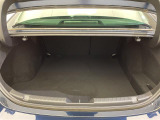 【トランク】積み込みやすくて、たっぷり積める荷室です。シートアレンジできるものは、乗車人数と荷物の量や大きさによってシートを動かすことができるので、より快適なドライブが可能です!
