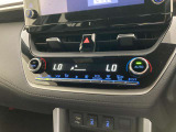 デュアルエアコンとは、運転席と助手席で、個別に温度設定ができる機能です。気温の感じ方は、人それぞれ違うもの。乗る人に優しい機能ですね。