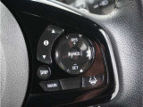◆アダプティブクルーズコントロール◆予め設定した車速内でクルマが自動的に加減速。前走車との適切な車間距離を維持しながら追従走行します。【LKAS】車線維持支援システムでステアリング操作を支援。