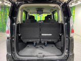 普段のお買い物や通勤、送迎等に十分な荷室スペースを確保しております。セカンドシートを倒すと、大きな荷物の積載も可能です♪
