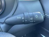 【 オートライト 】オートライトなのでライトの点け忘れを気にすることなく運転が出来ます♪//