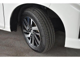 タイヤサイズは165/65R14です