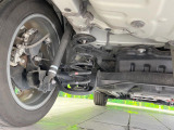 お車を安心してお乗りいただく為には、足回りの定期点検が欠かせません。サービスサポート(有償保証)では無料点検もご提供しており、安心のカーライフをお過ごしいただけるサポート体制が整っています。