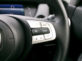 Hondaセンシングの機能のひとつ、アダプティブクルーズコントロール付!アクセルから足を離しても設定したスピードと前車との車間を保ち走行してくれます!車線維持もアシスト☆高速道路で疲労軽減ですね☆
