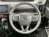 【ステアリングスイッチ】運転中、前方から目線をそらすことなく、オーディオ等の操作が可能な便利機能!安心&快適なドライブを演出してくれます♪