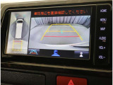 バックガイドモニターで、後方を確認しながら安心して駐車することができます。運転初心者も熟練者も必須の機能ですよ!