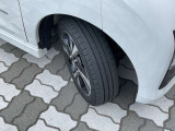 タイヤの溝もございます。
