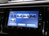 CD、DVD、Bluetooth、AM、FM、スマートフォン接続ができます。