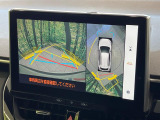 【パノラミックビューモニター】専用のカメラにより、上から見下ろしたような視点で360度クルマの周囲を確認することができます☆死角部分も確認しやすく、狭い場所での切り返しや駐車もスムーズに行えます。