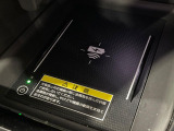 【置くだけ充電】携帯を置くだけで充電可能な便利なオプション付きです!